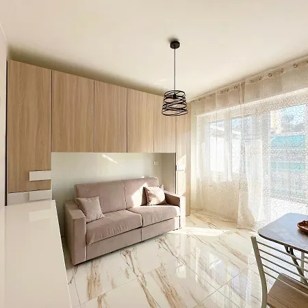 Wh - Un Posto Al Sole - Attico Monolocale Con Parcheggio Gratuito - Con Grande Terrazza-a 5 Minuti Dal Centro - Wifi Санремо