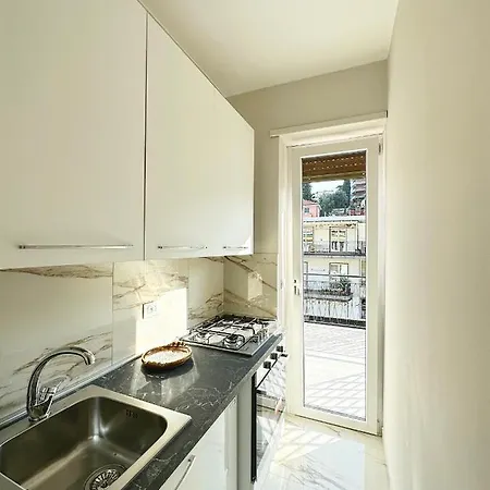 Wh - Un Posto Al Sole - Attico Monolocale Con Parcheggio Gratuito - Con Grande Terrazza-a 5 Minuti Dal Centro - Wifi Apartmán Sanremo