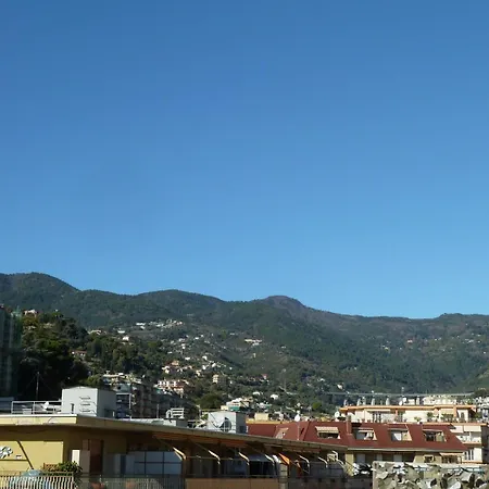 Wh - Un Posto Al Sole - Attico Monolocale Con Parcheggio Gratuito - Con Grande Terrazza-a 5 Minuti Dal Centro - Wifi *