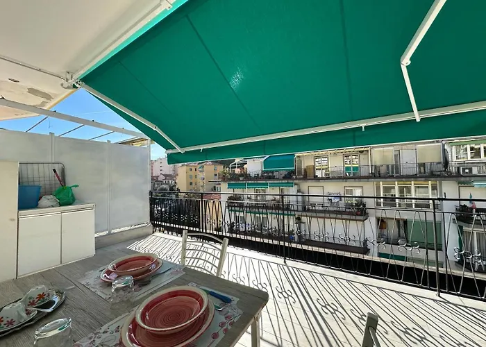 Wh - Un Posto Al Sole - Attico Monolocale Con Parcheggio Gratuito - 5 Minuti Dal Centro - Wifi Sanremo