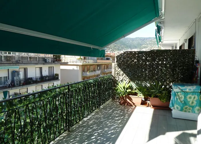 Lägenhet Wh - Un Posto Al Sole - Attico Monolocale Con Parcheggio Gratuito - 5 Minuti Dal Centro - Wifi Sanremo